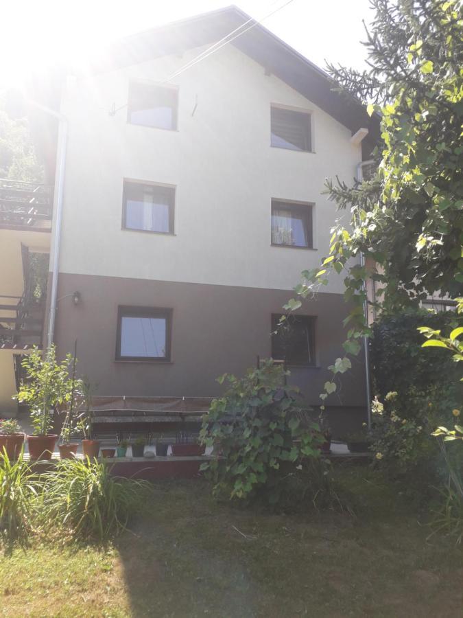Hostel Topic Баня-Лука Екстер'єр фото