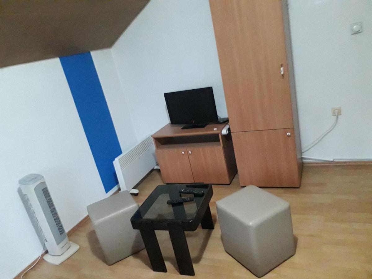 Hostel Topic Баня-Лука Екстер'єр фото