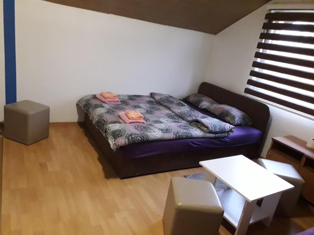 Hostel Topic Баня-Лука Екстер'єр фото