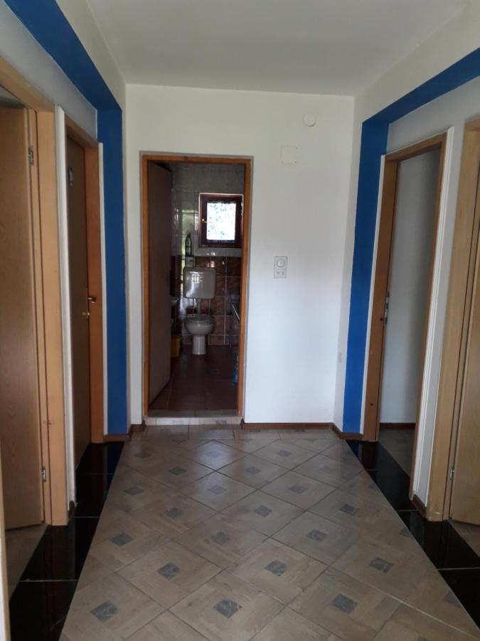 Hostel Topic Баня-Лука Екстер'єр фото
