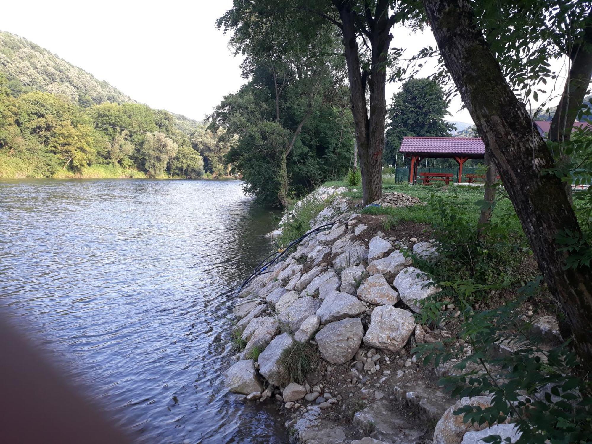 Hostel Topic Баня-Лука Екстер'єр фото